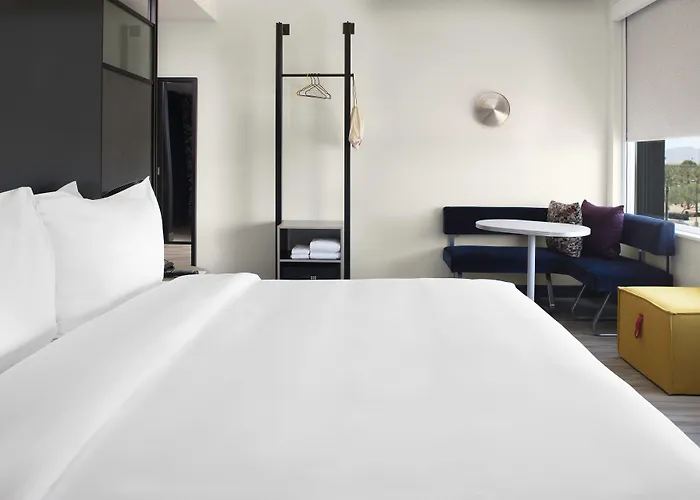 Aloft By Marriott At Westgate 3* Glendale
