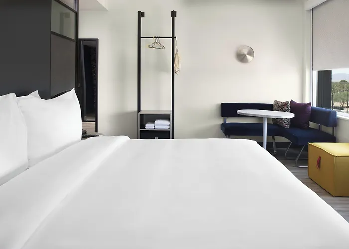 Aloft By Marriott At Westgate Hotel Glendale